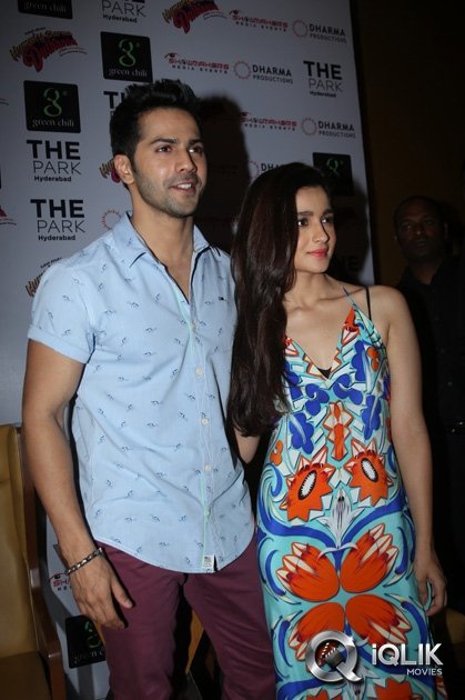 Alia-Bhatt-Film-Humpty-Sharma-Ki-Dulhania-Press-Meet